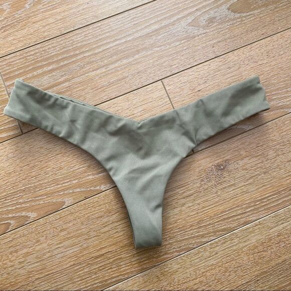 Wanderlust-one Strap Bikini Top & Minimal Bikini - Picture 6 of 12